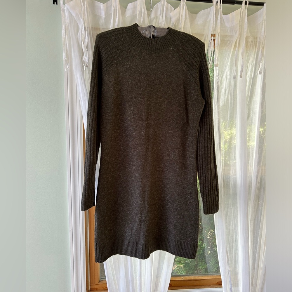 Abercrombie sweater dress